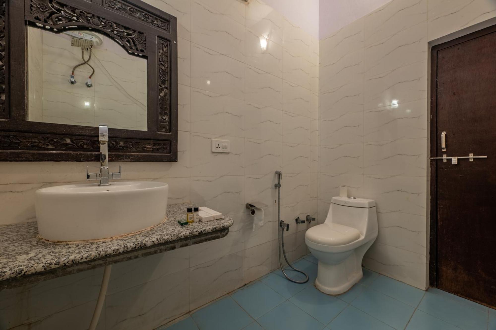 Hotel Shahi Palace Mandāwa Dış mekan fotoğraf